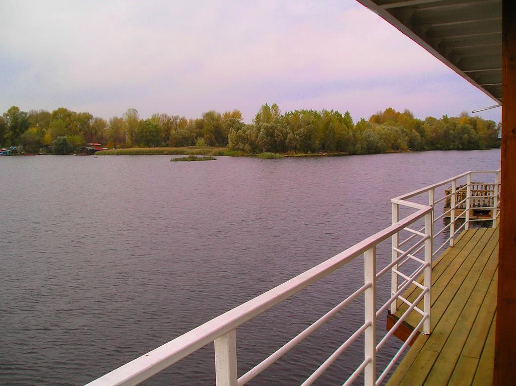 Chervona Kalina Hotel Kijev Kültér fotó