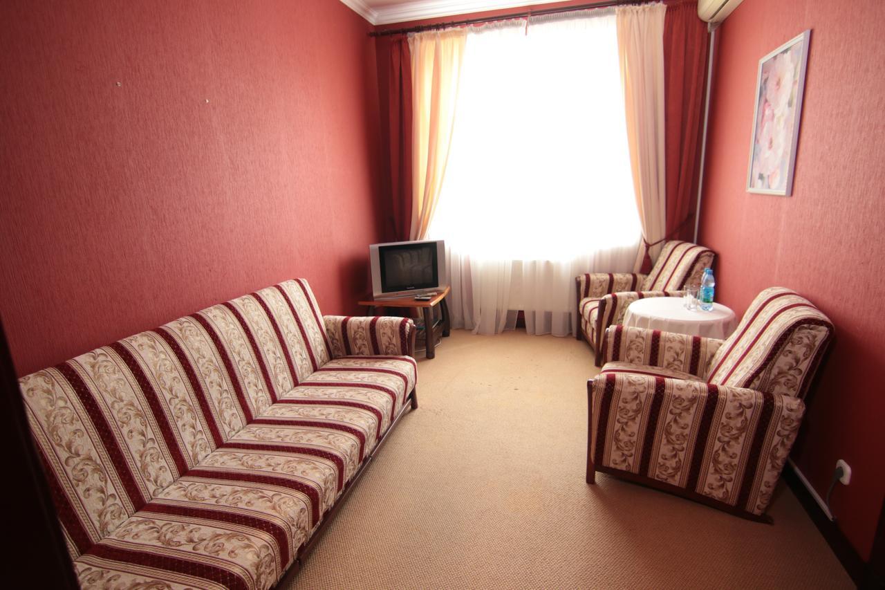Chervona Kalina Hotel Kijev Kültér fotó