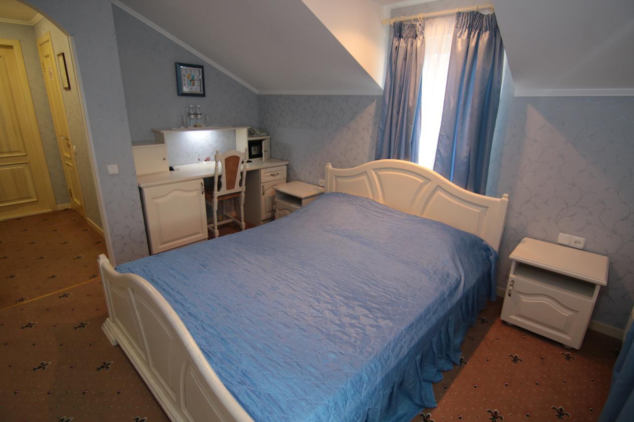 Chervona Kalina Hotel Kijev Kültér fotó