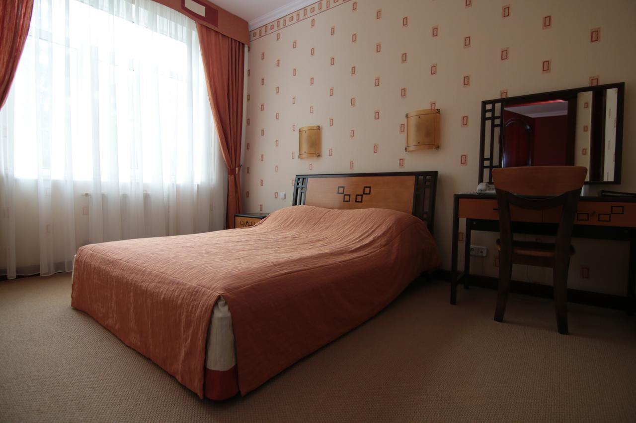 Chervona Kalina Hotel Kijev Kültér fotó