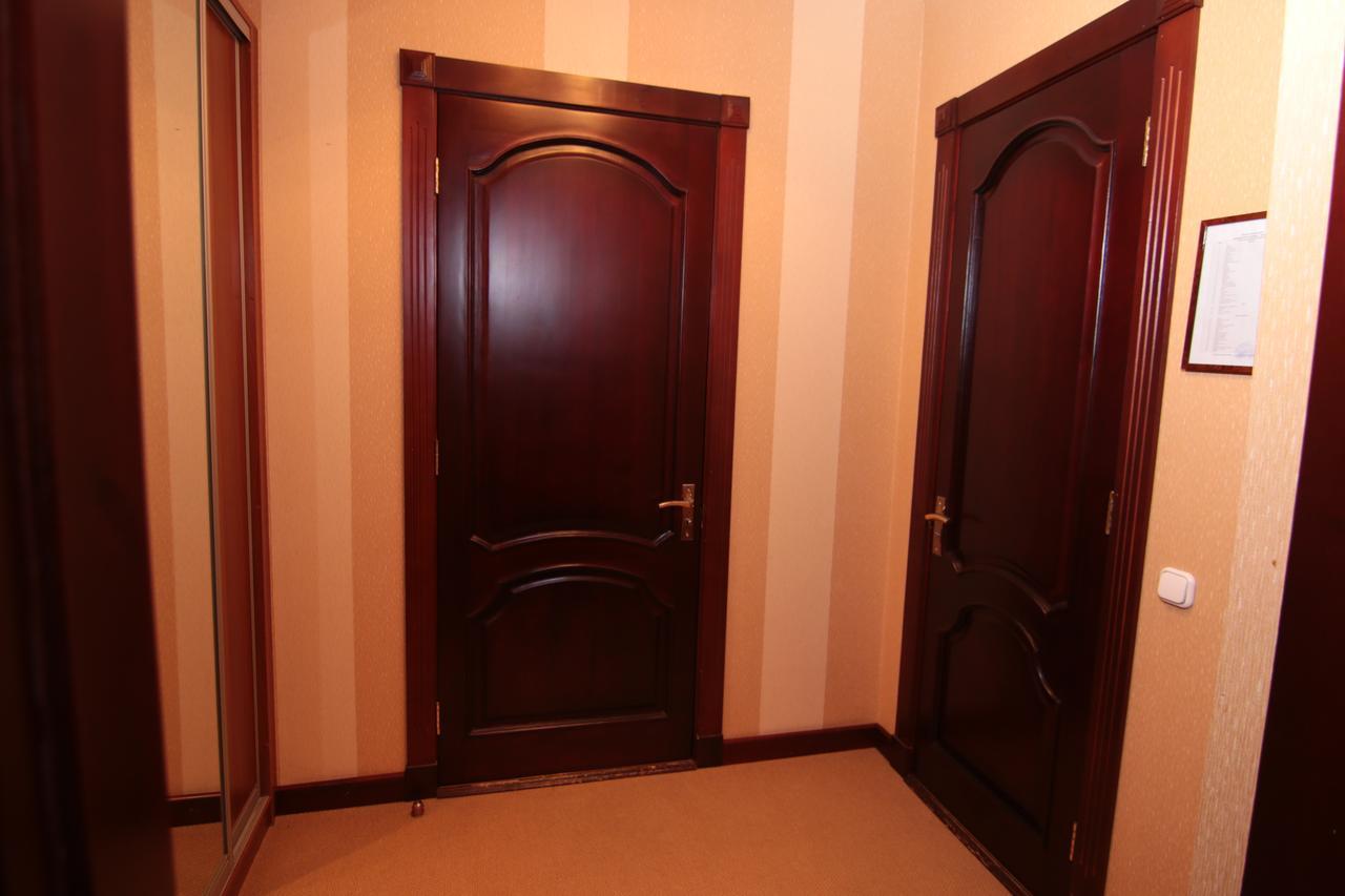 Chervona Kalina Hotel Kijev Kültér fotó