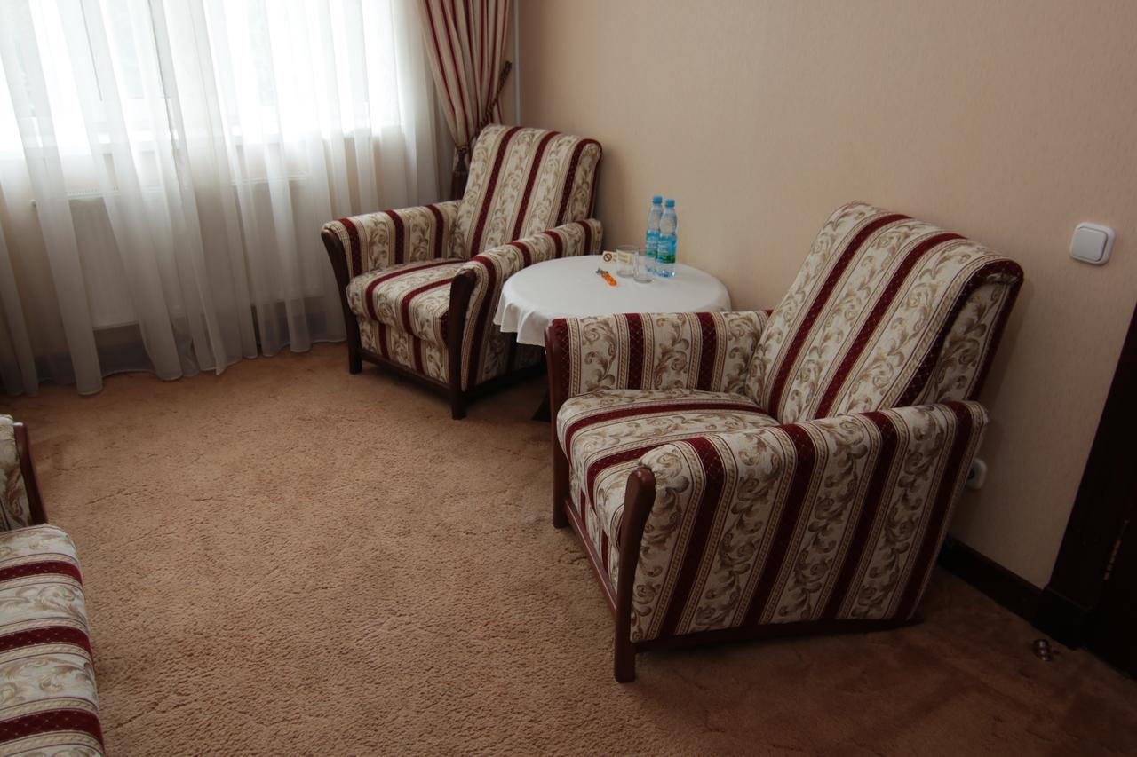 Chervona Kalina Hotel Kijev Kültér fotó
