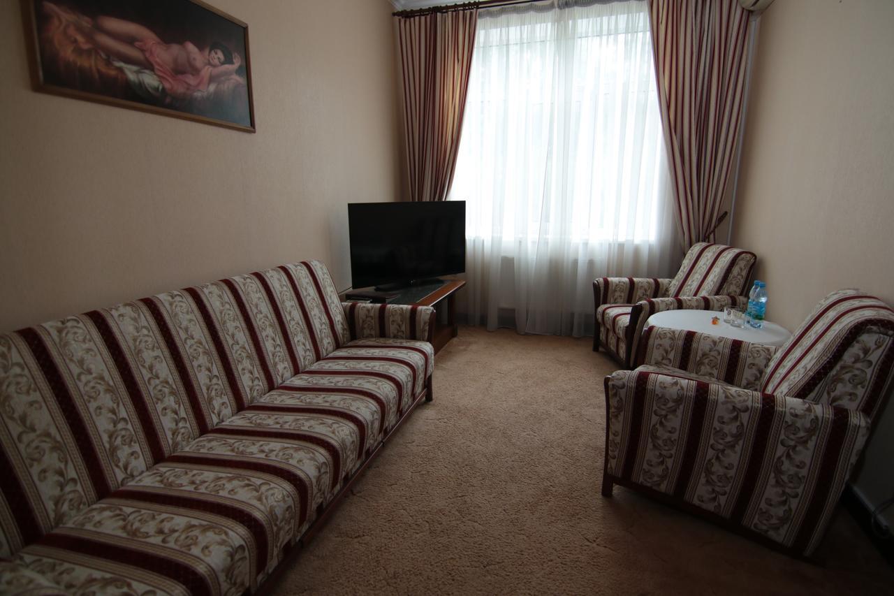Chervona Kalina Hotel Kijev Kültér fotó